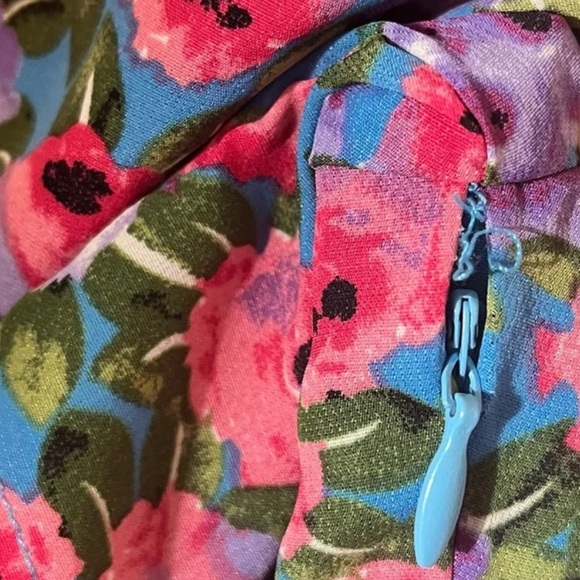 Luna Multi Color Floral‎ Ruched Dress Size Small - Picture 9 of 9